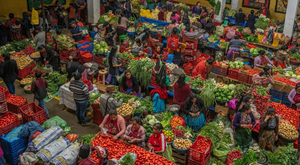 Chichicastenango, Visit the market - Guatemala Solo Travel