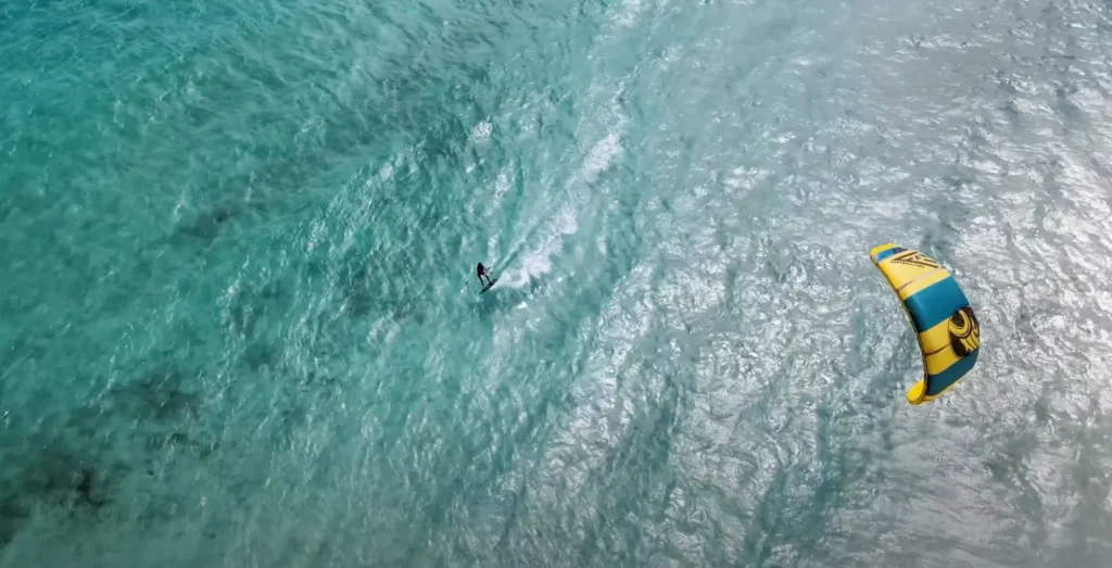 Kitesurfing at Boca Grandi - Solo Travel Aruba