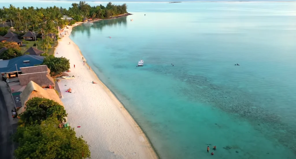 Matira Beach - Bora Bora Solo Travel